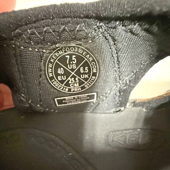 Keen Venice Sandals - Picture 10 of 11